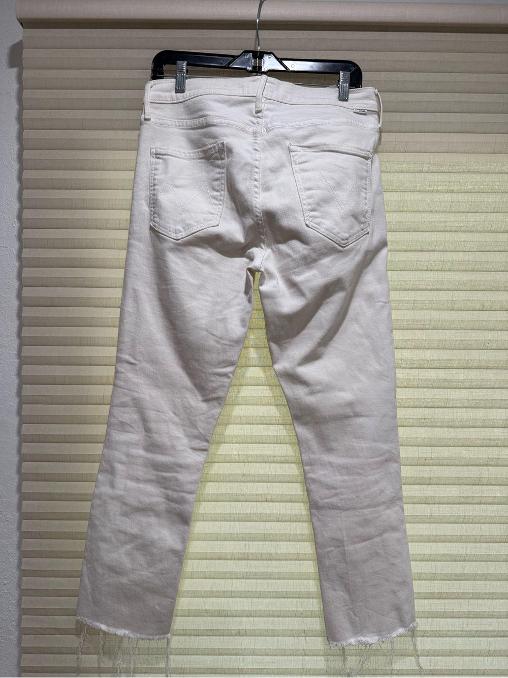 MOTHER White High-Rise Cropped Jeans with Raw Frayed Hem - Picture 2 of 8